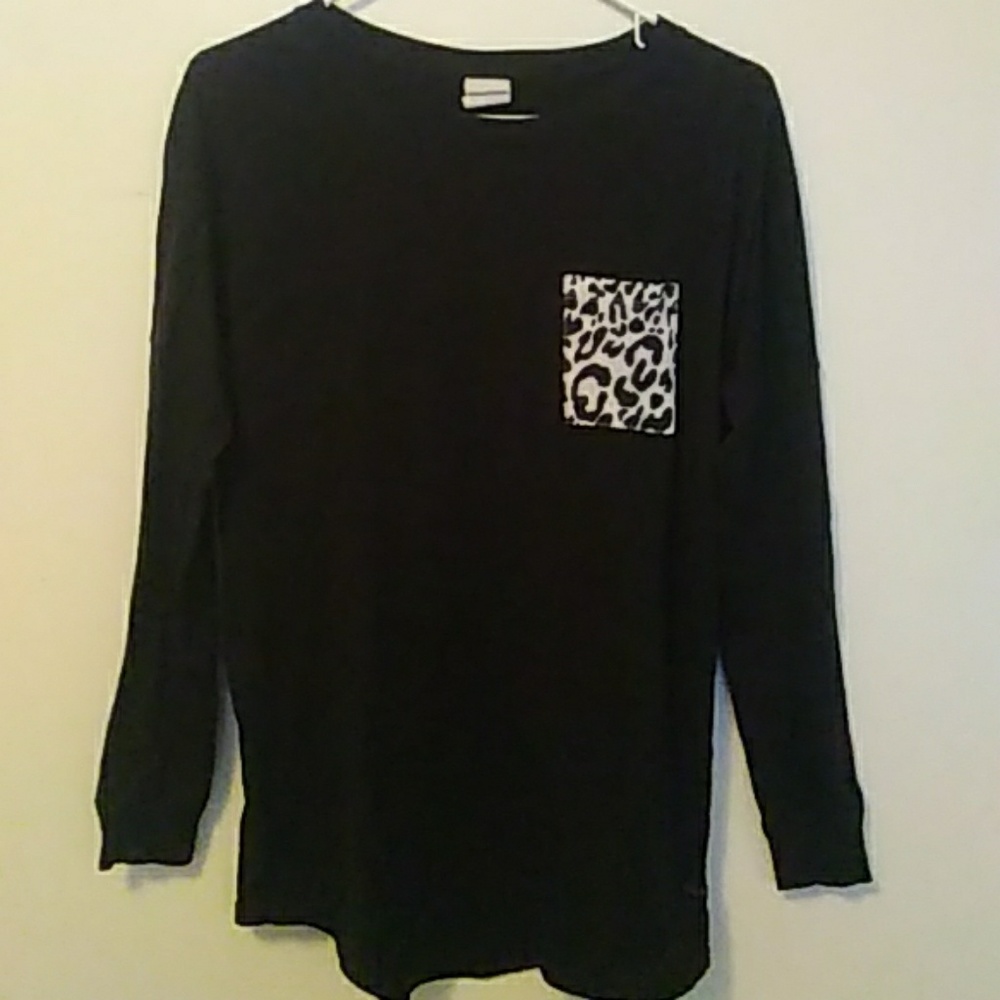⭐Traded⭐VS PINK Longsleeve